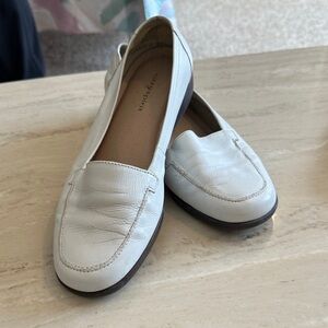 Easy Spirit Women's Classic White Loafers